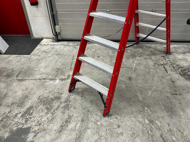 Kelfort - uitzettrap - afbeelding 2 van  5