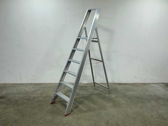 Kelfort - uitzettrap - afbeelding 1 van  2