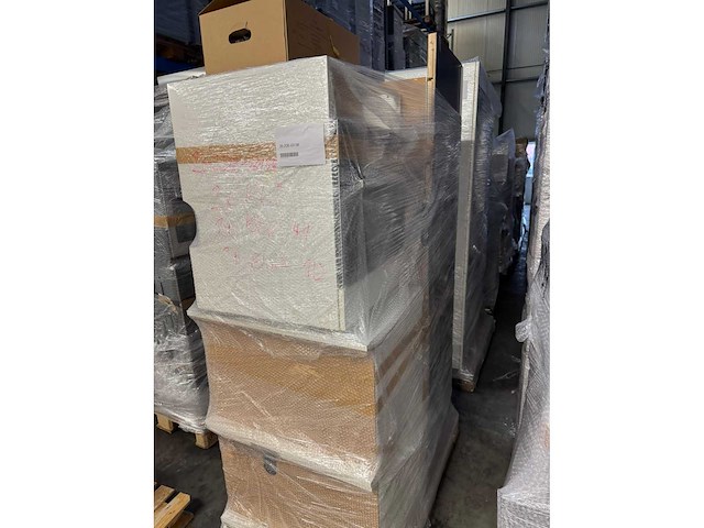 Keller - keuken met aeg/pelgrim apparatuur - afbeelding 27 van  28