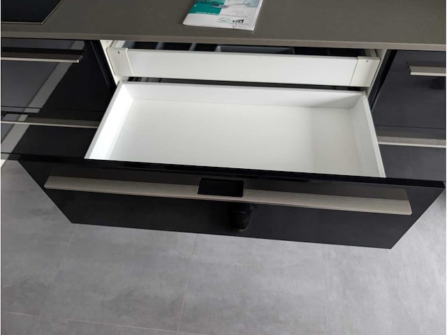 Keller - keuken met bauknecht apparatuur - afbeelding 25 van  26