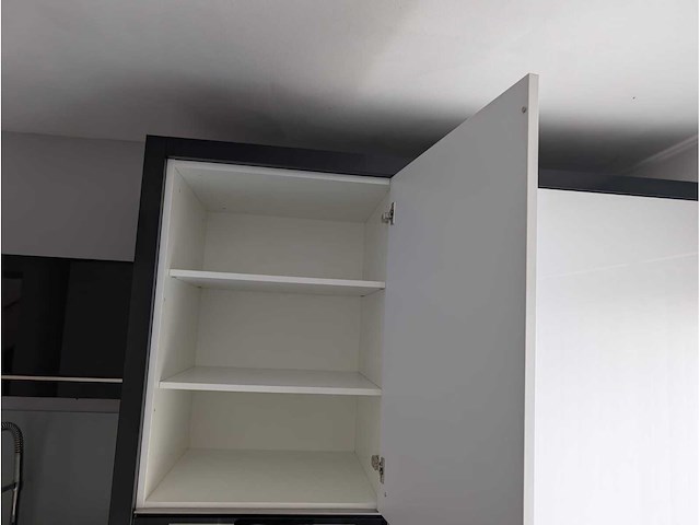 Keller - keuken met bauknecht apparatuur - afbeelding 5 van  26
