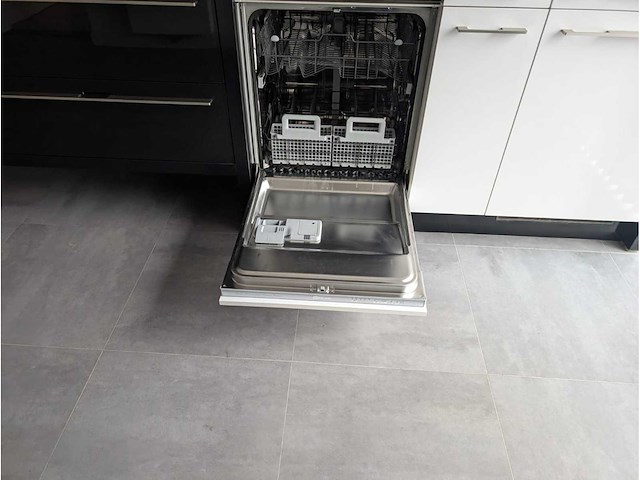 Keller - keuken met bauknecht apparatuur - afbeelding 10 van  26
