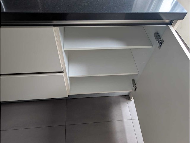 Keller - keuken met pelgrim apparatuur - afbeelding 29 van  43