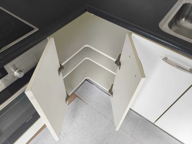 Keller - keuken met siemens apparatuur - afbeelding 6 van  21