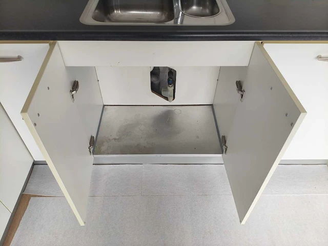 Keller - keuken met siemens apparatuur - afbeelding 8 van  21