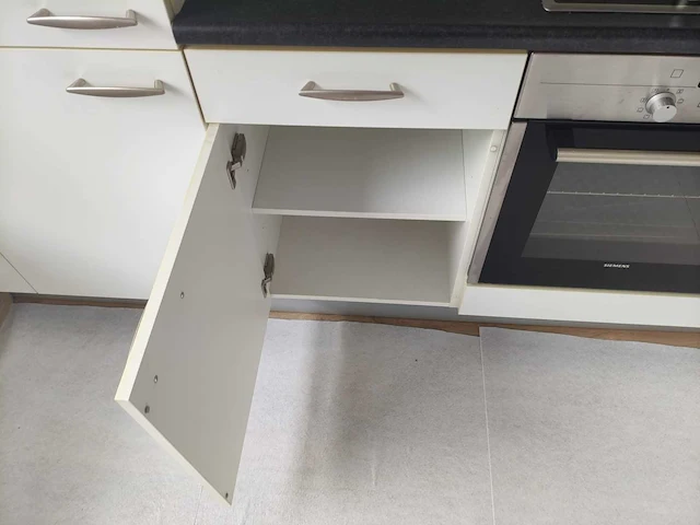 Keller - keuken met siemens apparatuur - afbeelding 20 van  21