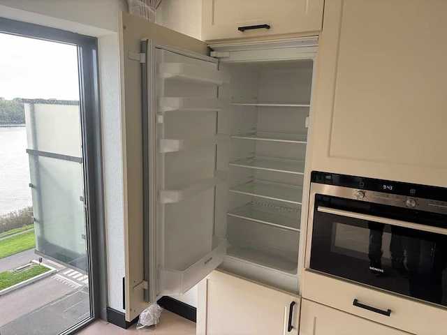 Keller - keuken met siemens apparatuur - afbeelding 9 van  16