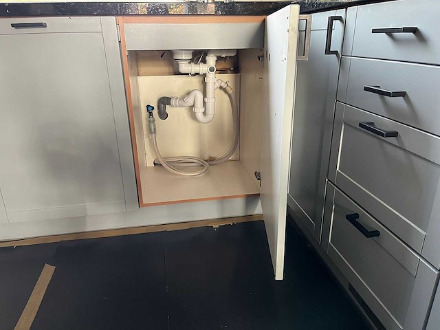 Keller - keuken - afbeelding 20 van  27