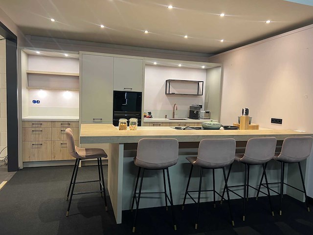 Keller - showroomkeuken (c) - afbeelding 11 van  30