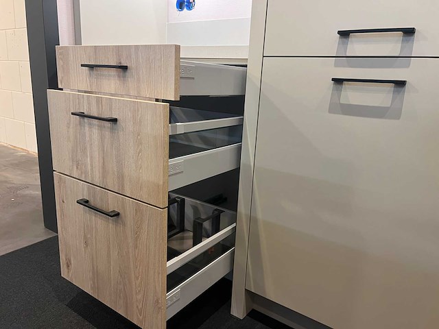 Keller - showroomkeuken (c) - afbeelding 18 van  30