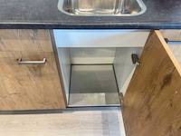 Keller - showroomkeuken met apparatuur - afbeelding 11 van  24