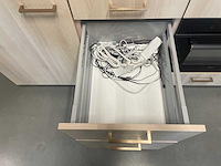 Keller - showroomkeuken met apparatuur