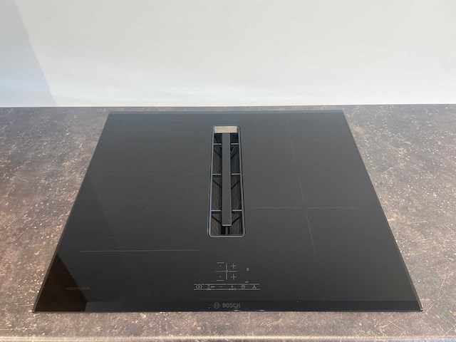Keller - showroomkeuken met apparatuur - afbeelding 4 van  10