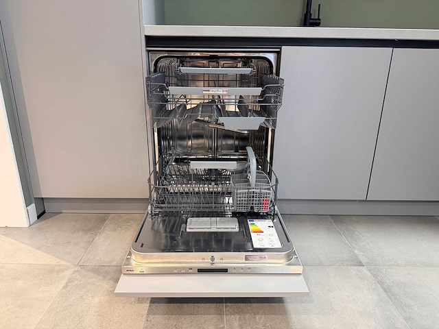 Keller - showroomkeuken met atag apparatuur - afbeelding 7 van  40