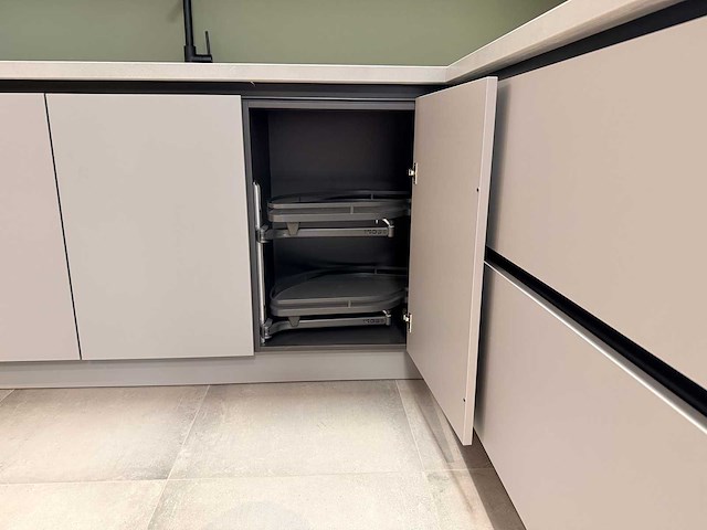 Keller - showroomkeuken met atag apparatuur - afbeelding 17 van  40