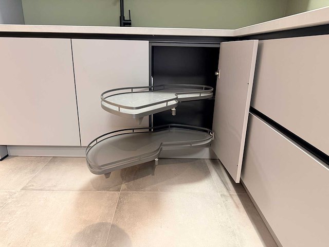 Keller - showroomkeuken met atag apparatuur - afbeelding 4 van  4