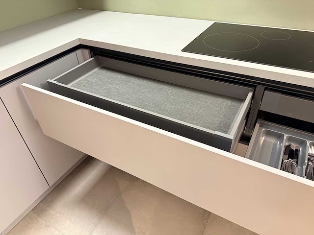 Keller - showroomkeuken met atag apparatuur - afbeelding 22 van  40