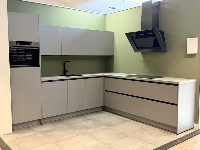 Keller - showroomkeuken met atag apparatuur - afbeelding 11 van  38