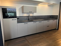 Keller - showroomkeuken met bosch/siemens apparatuur - afbeelding 5 van  9