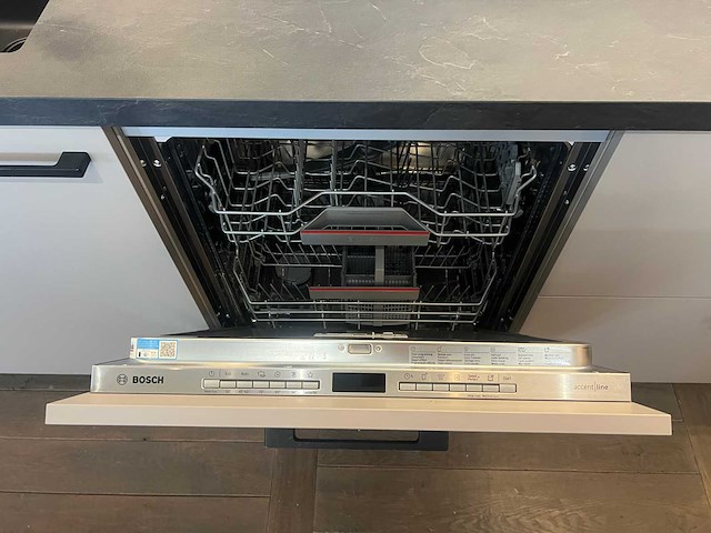 Keller - showroomkeuken met bosch/siemens apparatuur - afbeelding 26 van  43