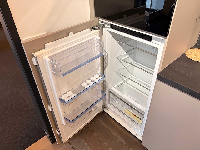 Keller - showroomkeuken met bosch/siemens apparatuur - afbeelding 39 van  43