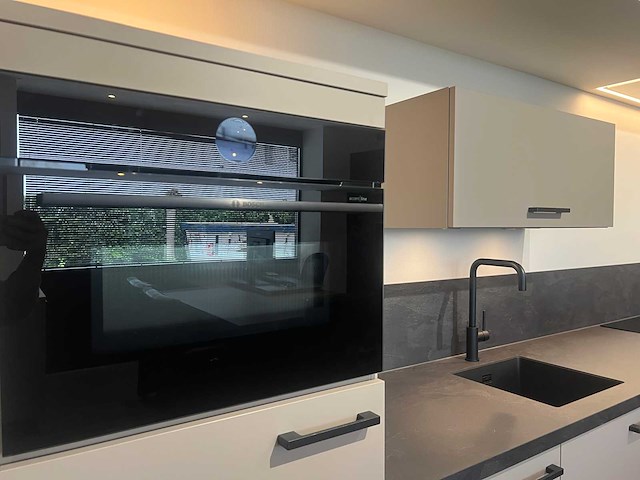 Keller - showroomkeuken met bosch/siemens apparatuur - afbeelding 14 van  43
