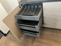 Keller - showroomkeuken met bosch/siemens apparatuur - afbeelding 16 van  43