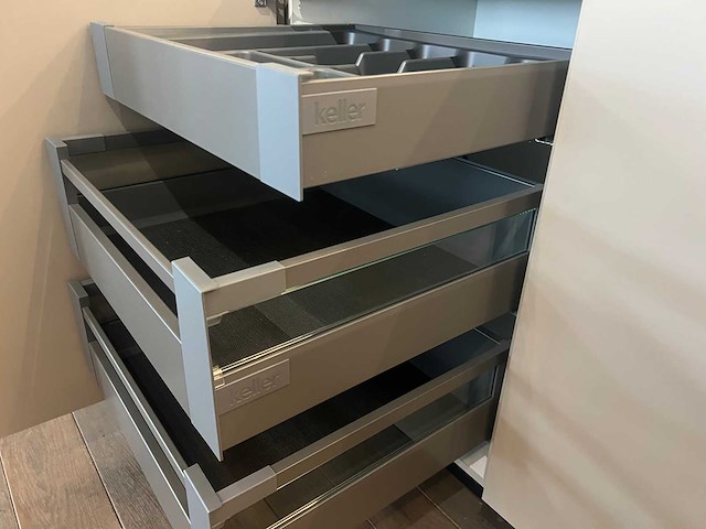 Keller - showroomkeuken met bosch/siemens apparatuur - afbeelding 18 van  43