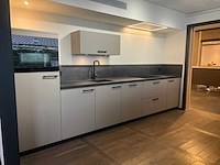 Keller - showroomkeuken met bosch/siemens apparatuur - afbeelding 12 van  43