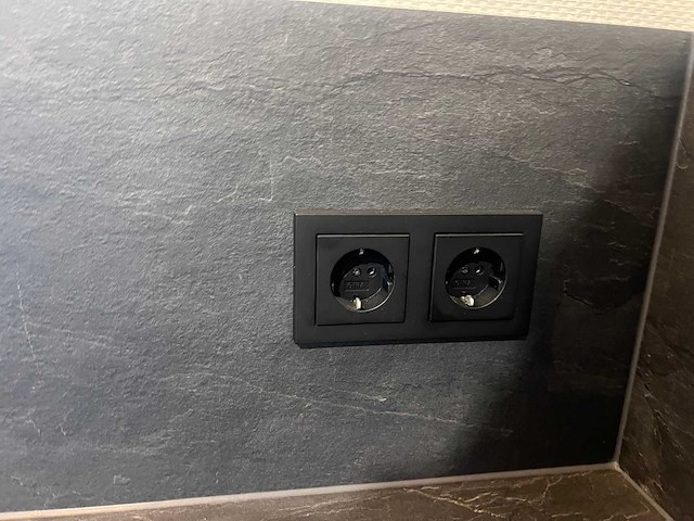 Keller - showroomkeuken met bosch/siemens apparatuur - afbeelding 37 van  43