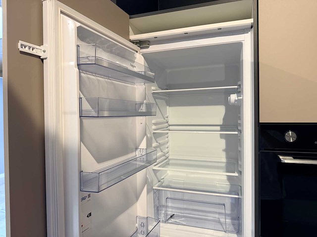 Keller - showroomkeuken met etna/pelgrim apparatuur - afbeelding 25 van  40