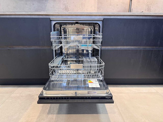 Keller - showroomkeuken met pelgrim apparatuur - afbeelding 12 van  37