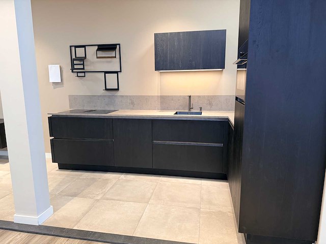 Keller - showroomkeuken met pelgrim apparatuur - afbeelding 2 van  37