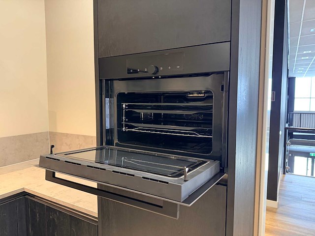 Keller - showroomkeuken met pelgrim apparatuur - afbeelding 32 van  37