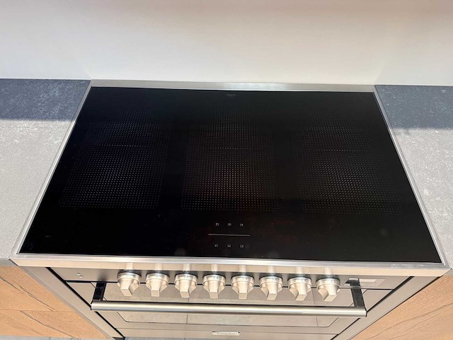 Keller - showroomkeuken met pelgrim apparatuur - afbeelding 11 van  34