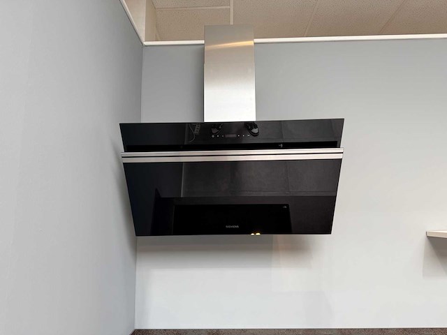 Keller - showroomkeuken met siemens apparatuur - afbeelding 19 van  37