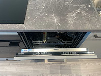 Keller - showroomkeuken met siemens studioline apparatuur - afbeelding 5 van  27