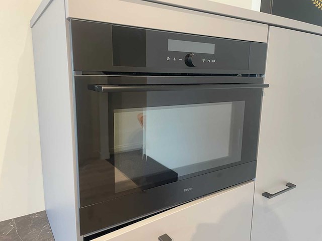 Keller - showroomkeuken met siemens studioline apparatuur - afbeelding 15 van  27