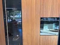 Keller bolton ribbonwood marine blauw/walnoot - showroom keuken - afbeelding 6 van  17