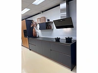 Keller bolton ribbonwood marine blauw/walnoot - showroom keuken - afbeelding 11 van  17