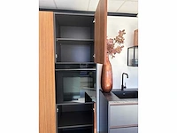 Keller bolton ribbonwood marine blauw/walnoot - showroom keuken - afbeelding 15 van  17