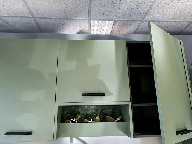 Keller bolton saliegroen - showroom keuken - afbeelding 14 van  14