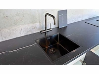 Keller bolton zwart metaal verticaal - showroom keuken - afbeelding 12 van  14