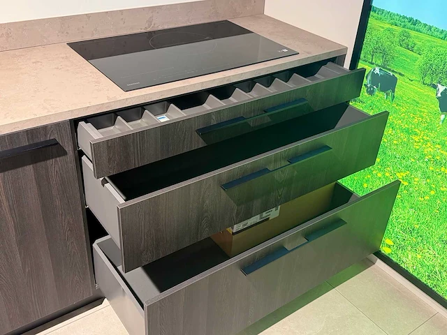 Keller bronx koffie eiken - showroom keuken - afbeelding 8 van  31