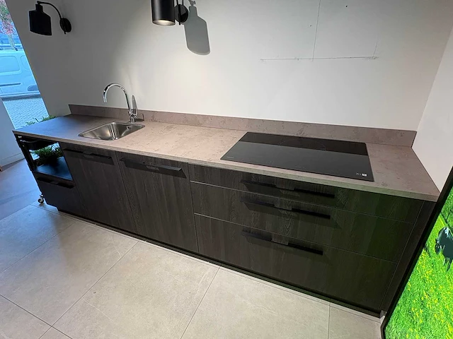 Keller bronx koffie eiken - showroom keuken - afbeelding 2 van  31