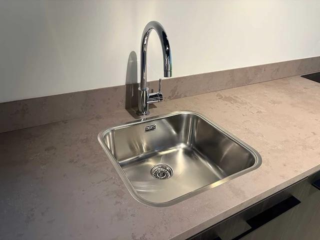 Keller bronx koffie eiken - showroom keuken - afbeelding 5 van  31