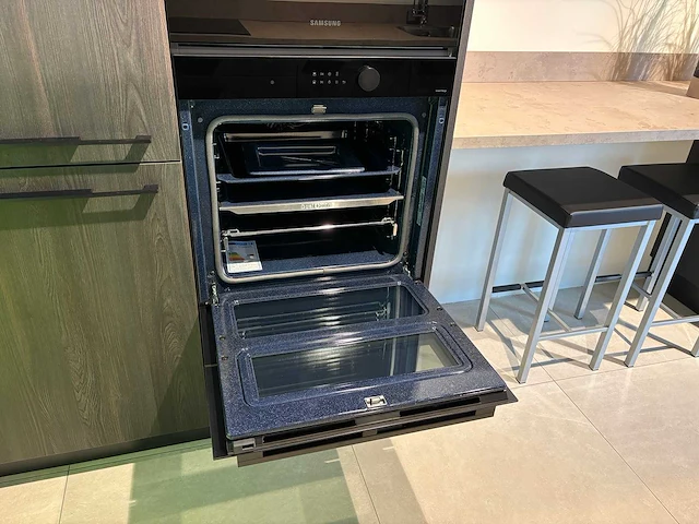 Keller bronx koffie eiken - showroom keuken - afbeelding 13 van  31