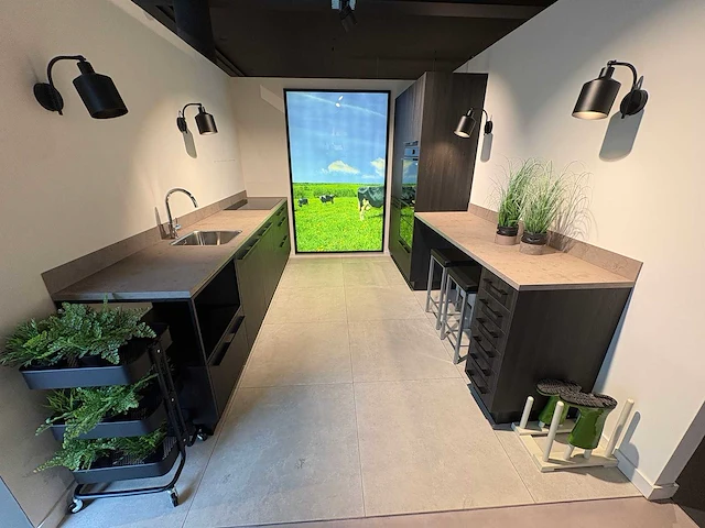 Keller bronx koffie eiken - showroom keuken - afbeelding 12 van  31