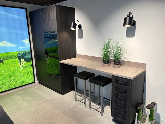 Keller bronx koffie eiken - showroom keuken - afbeelding 26 van  31