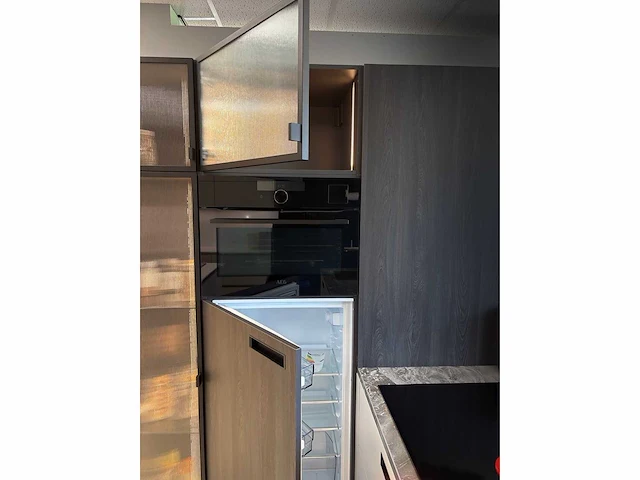 Keller bronx/elba koffie eiken / zeezout - showroom keuken - afbeelding 11 van  13